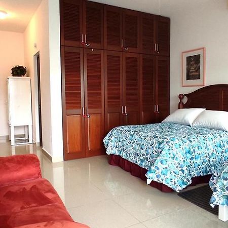 Casa Abril Cozzy Suites Cancún Exterior foto